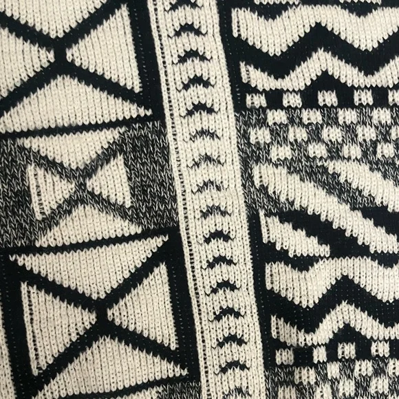 Vintage Campus Sweater - Picture 3 of 6